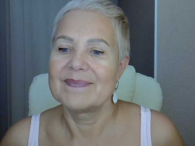MadamMadam live cam preview