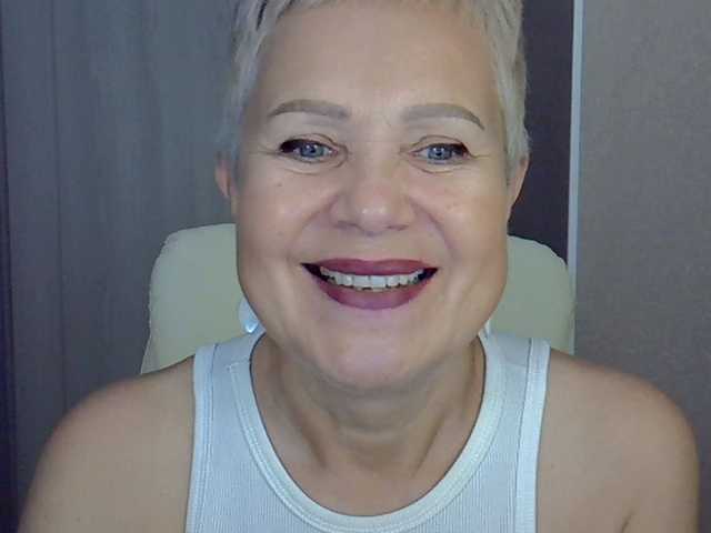 IFannyLove live cam on BongaCams