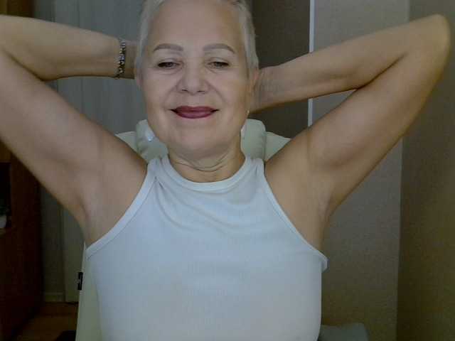 IFannyLove live cam on BongaCams