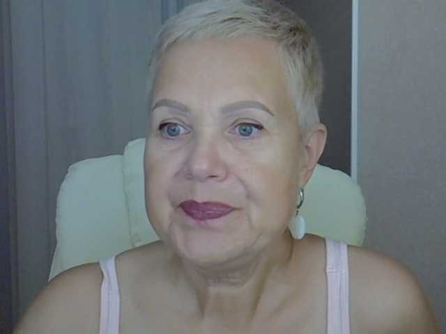 MadamMadam live webcam show
