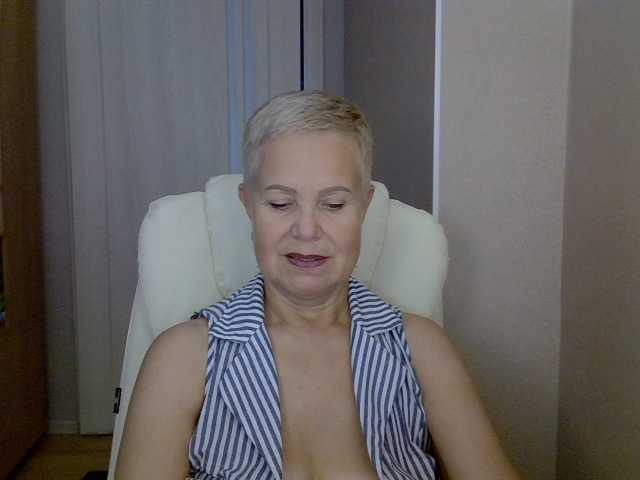 IFannyLove live webcam show