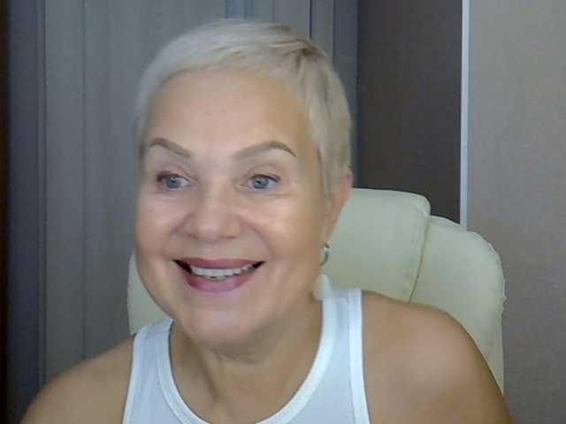 IFannyLove live cam on BongaCams
