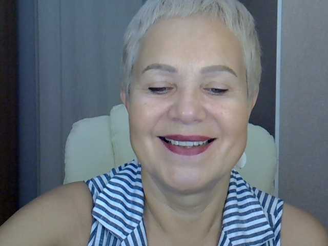 MadamMadam live cam preview