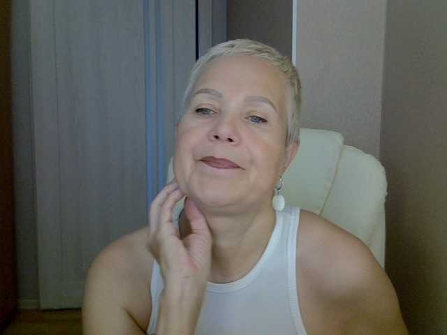 IFannyLove live cam on BongaCams