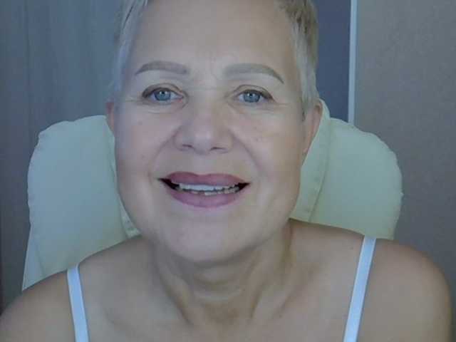 MadamMadam live webcam show