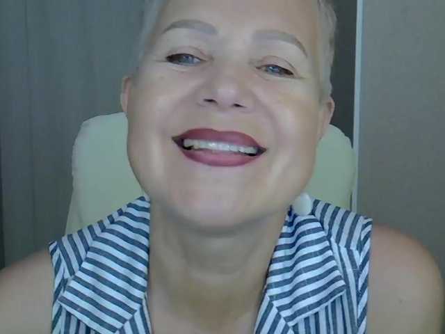 IFannyLove live webcam show