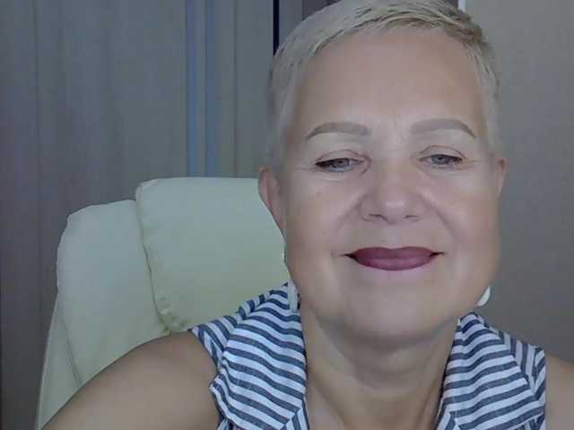 IFannyLove live webcam show