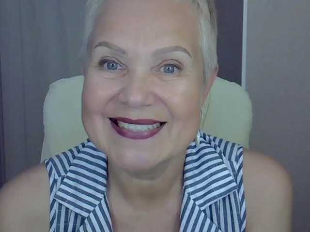 IFannyLove live cam on BongaCams