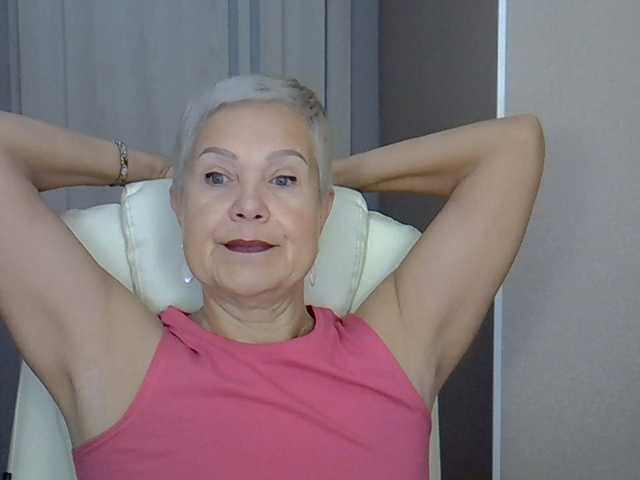 IFannyLove live cam on BongaCams