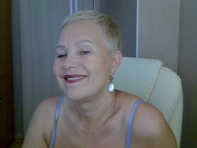 IFannyLove live webcam show