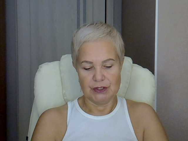 MadamMadam live cam preview