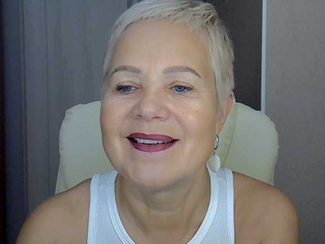 IFannyLove live cam on BongaCams