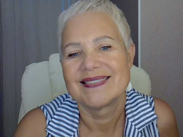 IFannyLove live cam on BongaCams