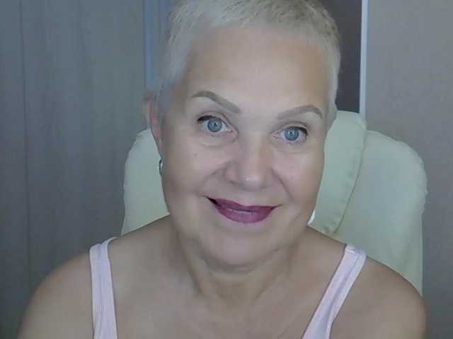 IFannyLove live cam on BongaCams