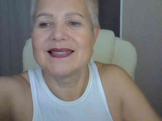 IFannyLove Live Webcam on BongaCams