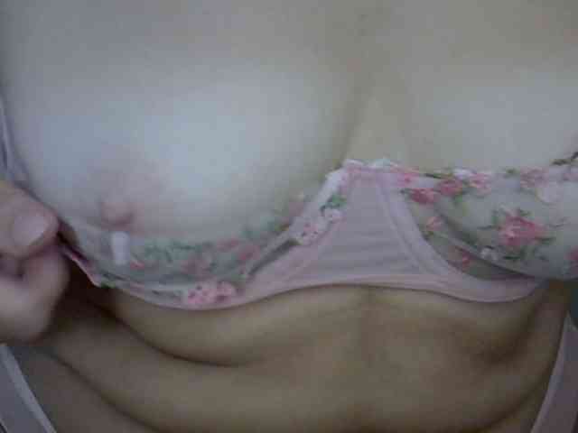 IFannyLove live female cam on bongacams