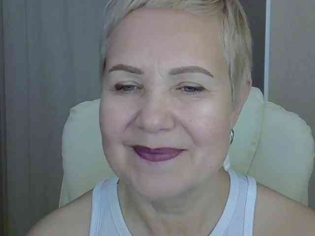 IFannyLove Live Webcam on BongaCams