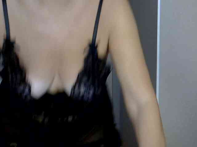 Model: MadamMadam