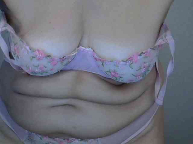 IFannyLove live female cam on bongacams