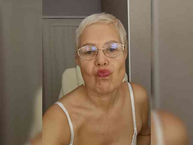MadamMadam webcam