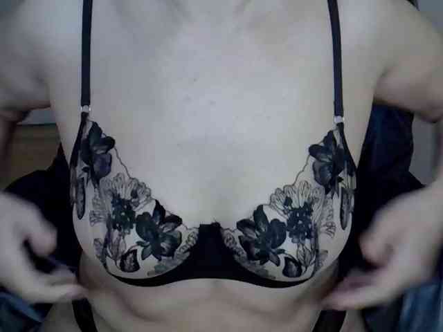 MadamMadam webcam
