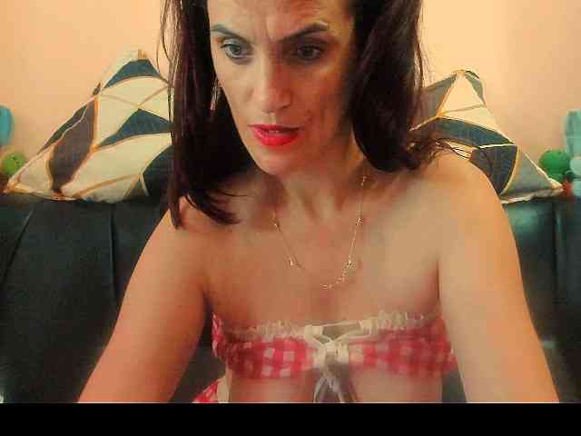 hotyyalisson webcam