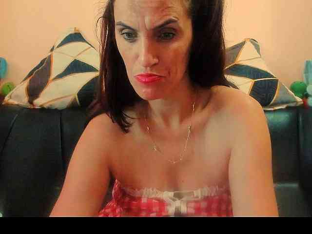 hotyyalisson webcam