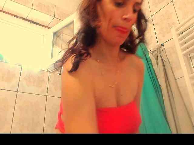 Modelo: hotyyalisson