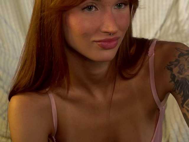 happywhores live cam on BongaCams