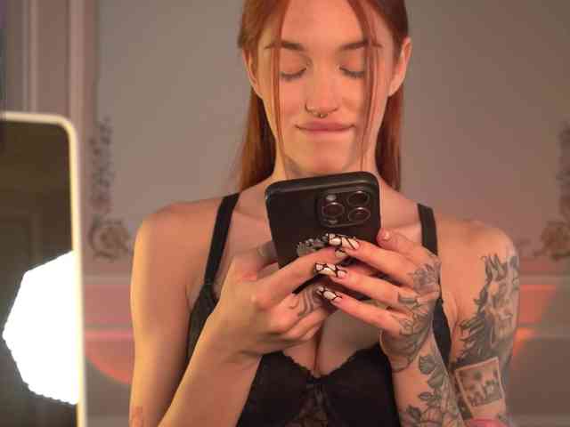 Model: happywhores