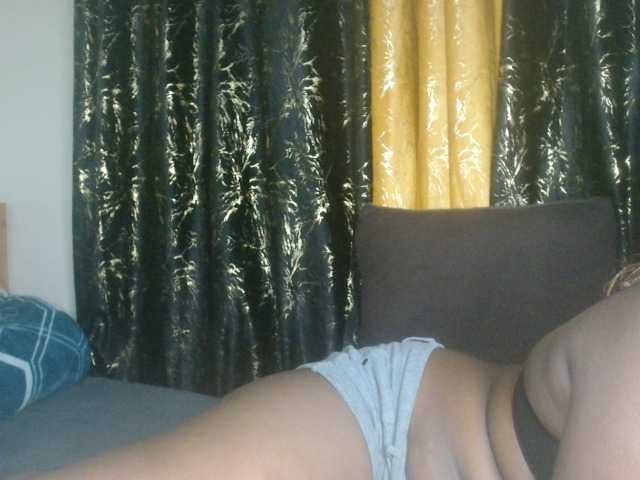 Sexxy-pretty24 live cam on BongaCams