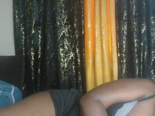 Sexxy-pretty24 live cam on BongaCams