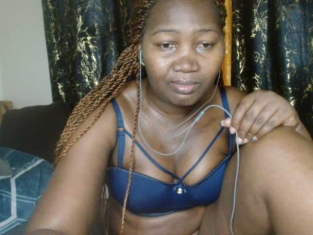 Sexxy-pretty24's BongaCams show and profile