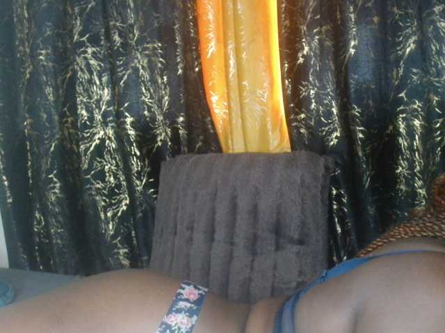 Sexxy-pretty24 live cam on BongaCams