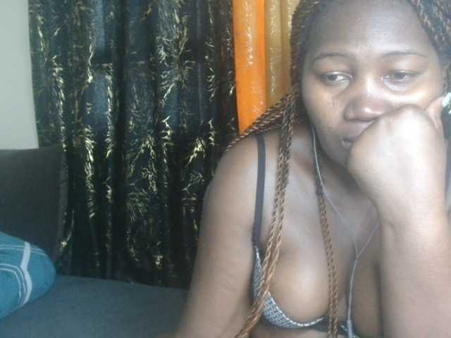 Sexxy-pretty24 live cam on BongaCams