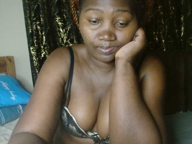Sexxy-pretty24 live cam on BongaCams