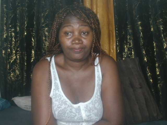 Sexxy-pretty24 live cam on BongaCams