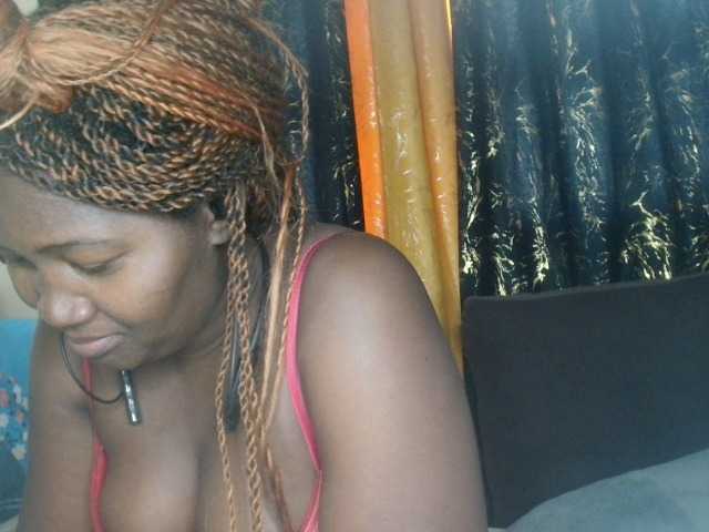 Sexxy-pretty24 live cam on BongaCams