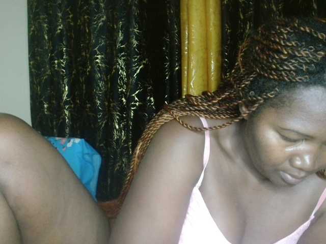 Sexxy-pretty24 live cam on BongaCams