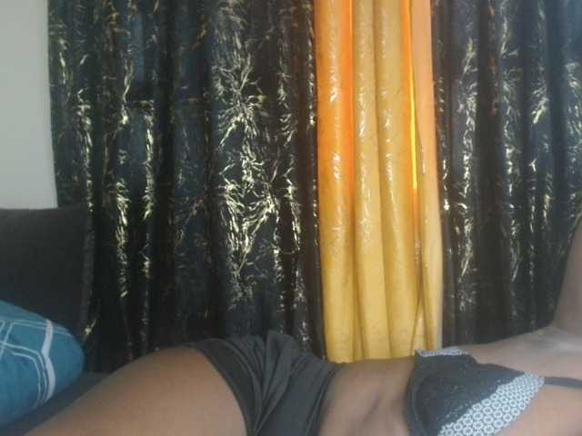 Sexxy-pretty24 live cam on BongaCams