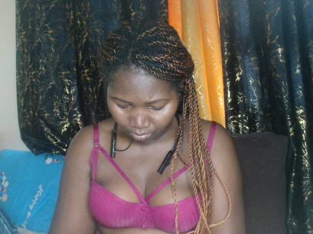 Sexxy-pretty24 live cam on BongaCams