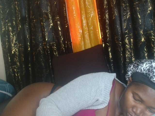 Sexxy-pretty24 live cam on BongaCams