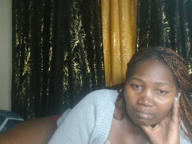 Sexxy-pretty24 Live Cam on BongaCams