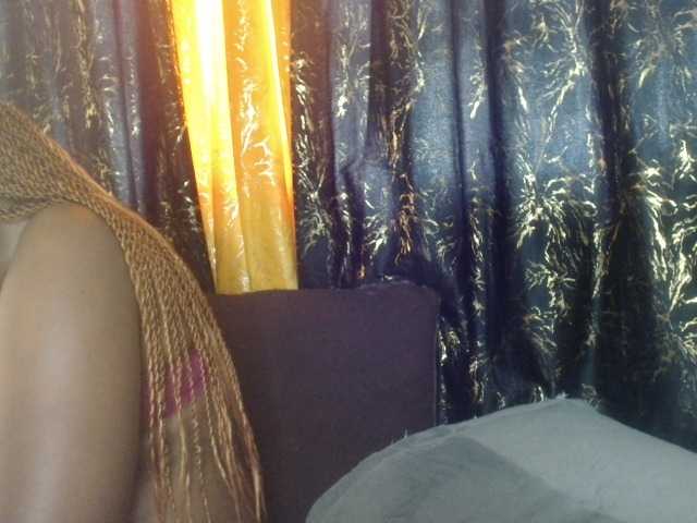 Sexxy-pretty24's BongaCams show and profile