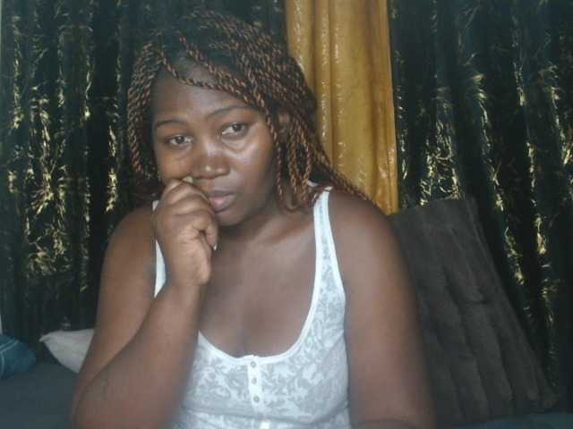 Sexxy-pretty24 live cam on BongaCams