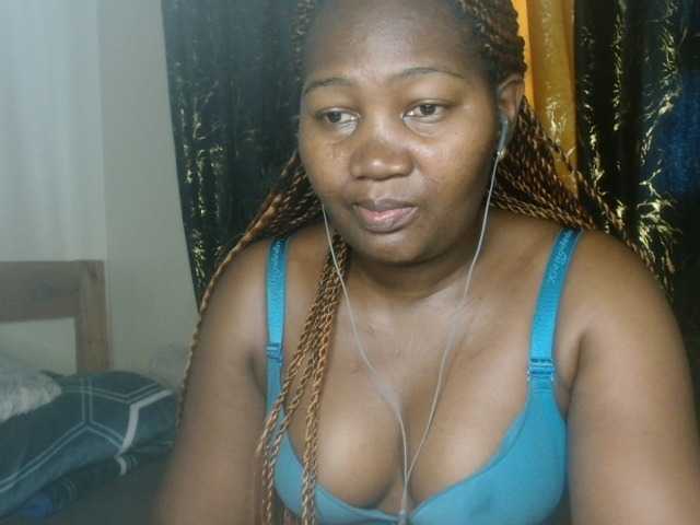 Sexxy-pretty24's BongaCams show and profile