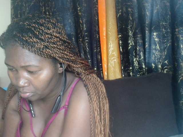 Sexxy-pretty24 live cam on BongaCams