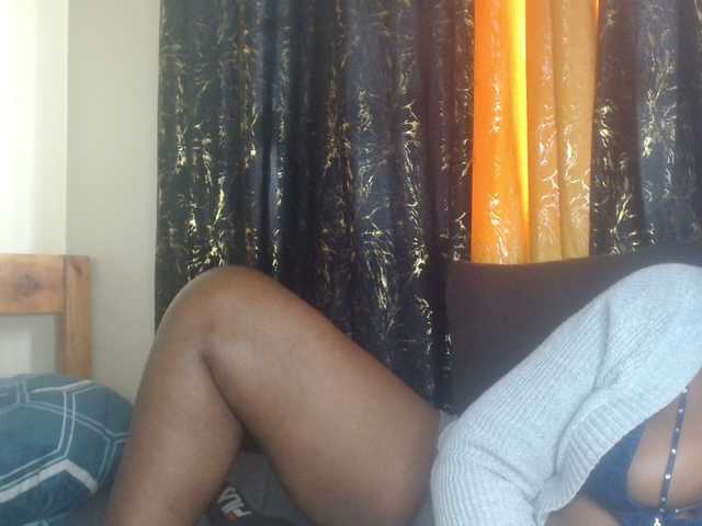 Sexxy-pretty24 live cam on BongaCams