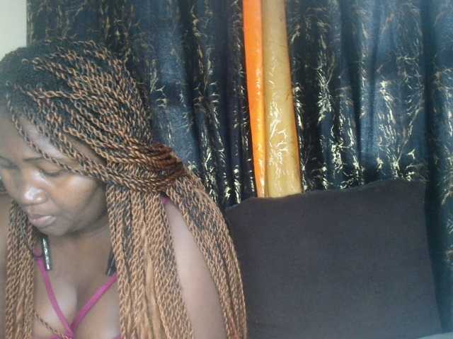 Sexxy-pretty24 live cam on BongaCams
