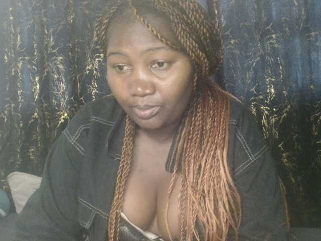 Sexxy-pretty24 live cam on BongaCams